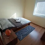 Cuk Apartment *