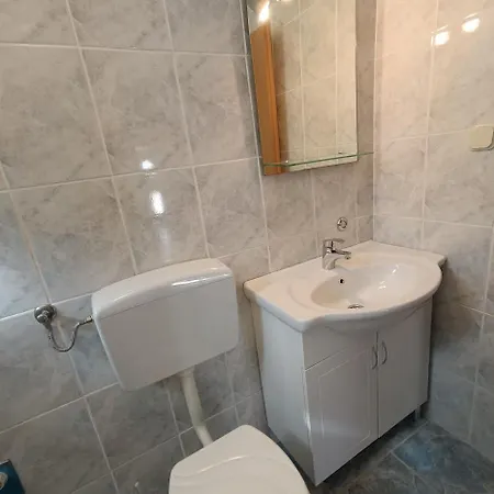 Cuk Apartment *